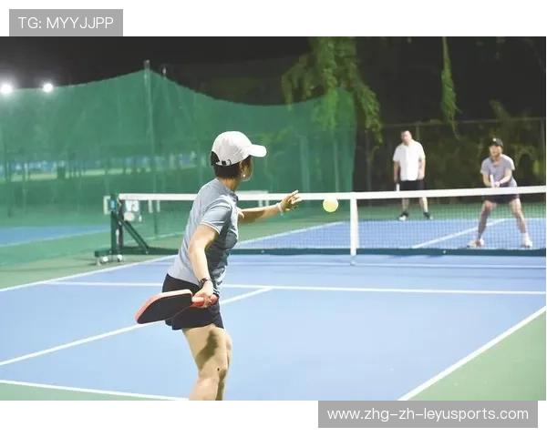 羽毛球拉吊突袭制胜的艺术——精准控场，决胜全场