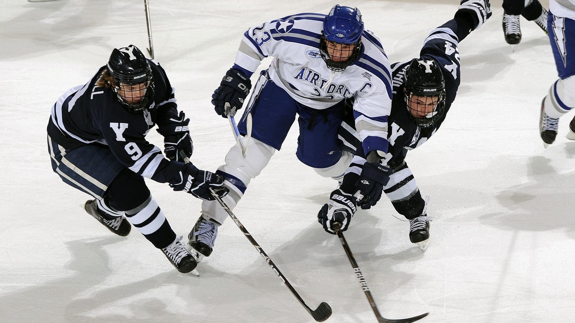 “中国泳坛新星彭尤:蝶泳自由泳双项进步神速”